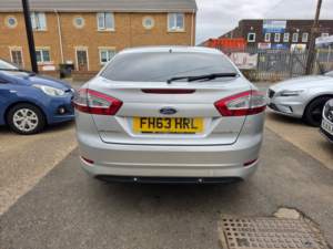 2014 Ford Mondeo 2.0 Tdci Titanium X Business Edition Hatchback 5dr Diesel Powershift Euro 5 (140 Ps) in Silver — image 4
