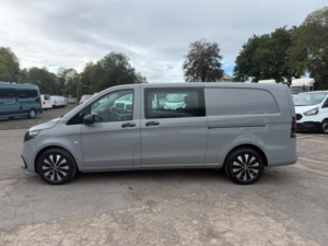 2025 Mercedes-Benz Vito 119 2.0 Cdi L3 Rwd Select 9g in Grey — image 4