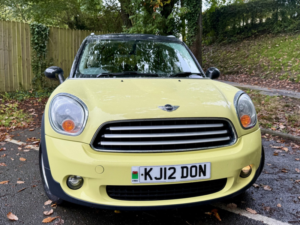 2012 MINI Countryman 1.6*cooper*ac-Bt-Dab-Ulez-Pdc-2keys-Yellow**stunning** in Yellow — image 2