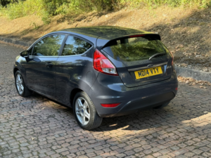 2014 Ford Fiesta 1.3 Zetec in Grey — image 4