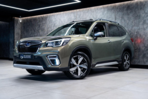 2019 Subaru Forester 2.0 I E-Boxer Xe Premium Lineartronic 4WD Euro 6 (s/s) 5dr in Green — image 4