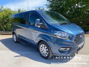 2019 Ford Tourneo Custom Independence Rs 5 Seater in Blue — image 2
