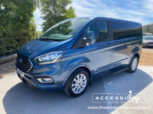 2019 Ford Tourneo Custom Independence Rs 5 Seater in Blue — image 3
