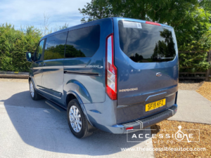 2019 Ford Tourneo Custom Independence Rs 5 Seater in Blue — image 4