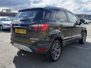 2016 Ford Ecosport 1.0 T Ecoboost Titanium in Black — image 3