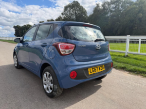 2017 Hyundai I10 1.0 Se Euro 6 5dr in Blue — image 5