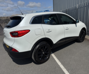 2016 Renault Kadjar Dynamique Nav 1.2 Tce in White — image 5
