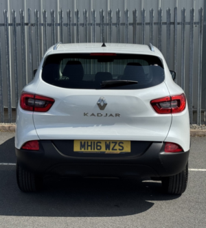 2016 Renault Kadjar Dynamique Nav 1.2 Tce in White — image 6