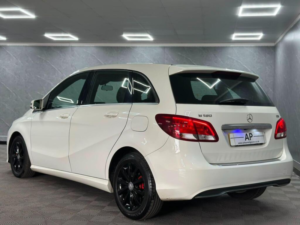 2015 Mercedes-Benz B Class 1.5 B180 Cdi Se Euro 6 (s/s) 5dr in White — image 4