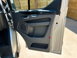 2018 Ford Tourneo Custom 7 SEAT Auto Wheelchair Accessible Disabled Access Vehicle Wav in Silver — image 4