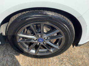 2016 Ford Focus 1.0 T Ecoboost Zetec in White — image 6