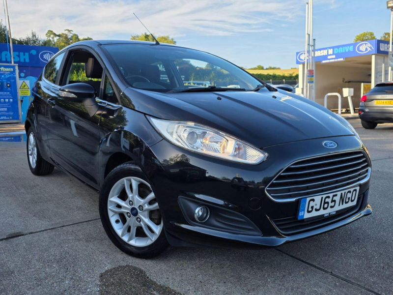 2015 Ford Fiesta 1.25 Zetec Euro 6 3dr in Black — image 1