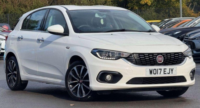 2017 Fiat Tipo 1.4 Mpi Lounge Euro 6 5dr in White — image 1