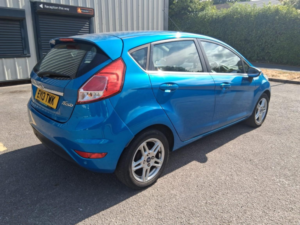 2013 Ford Fiesta 1.3 Zetec in Blue — image 2
