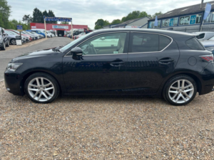 2014 Lexus Ct 1.8 200h Luxury CVT Euro 6 (s/s) 5dr in Black — image 4
