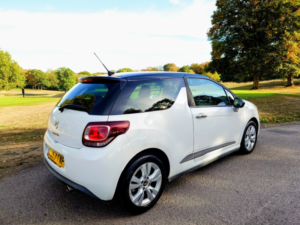 2013 Citroen Ds3 1.6 Vti Dstyle in White — image 3