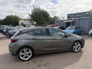2017 Vauxhall Astra 1.4i Turbo Sri Vx Line Nav Euro 6 5dr in Grey — image 6