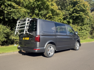 2017 Volkswagen Transporter Kombi 2.0 Bitdi T32 Bluemotion Tech Highline 4motion in Grey — image 3