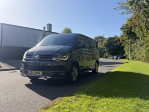 2017 Volkswagen Transporter Kombi 2.0 Bitdi T32 Bluemotion Tech Highline 4motion in Grey — image 6