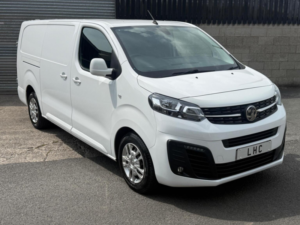 2020 Vauxhall Vivaro 1.5 Turbo D 2900 Sportive L2 H1 Euro 6 (s/s) 5dr in White — image 2