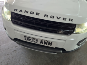 2013 Land Rover Range Rover Evoque 2.2 Sd4 Pure in White — image 3