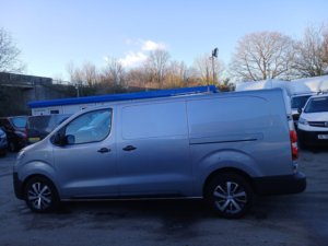 2023 Toyota Proace 2.0d Icon Lwb — image 3