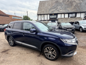 2018 Mitsubishi Outlander Di-D 3 in Blue — image 5
