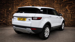 2017 Land Rover Range Rover Evoque 2.0 Ed4 Se Fwd Euro 6 (s/s) 5dr in White — image 4