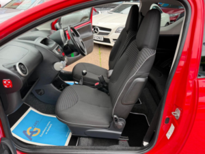 2013 Peugeot 107 1.0 12v Allure Euro 5 3dr in Red — image 4