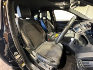 2018 Jaguar E-Pace 2.0 D150 R-Dynamic Euro 6 (s/s) 5dr in Black — image 3