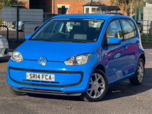 2014 Volkswagen Up! 1.0 Move Up! Euro 5 5dr in Blue — image 3
