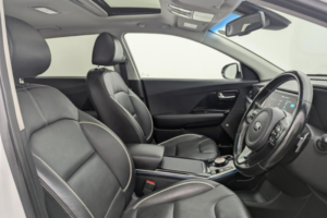 2021 Kia Niro 64kwh 4+ SUV 5dr Electric Auto (201 Bhp) in White — image 3