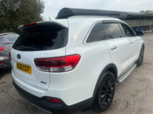 2016 Kia Sorento 2.2 Crdi Kx-3 in White — image 4