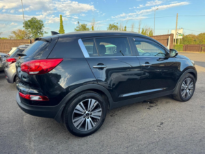 2016 Kia Sportage 1.7 Crdi Ecodynamics 4 2WD Euro 6 (s/s) 5dr in Black — image 2