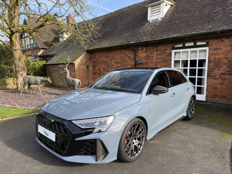 2026 Audi Rs3 2.5 Tfsi Carbon Vorsprung Sportback S Tronic Quattro Euro 6 (s/s) 5dr in Grey — image 1