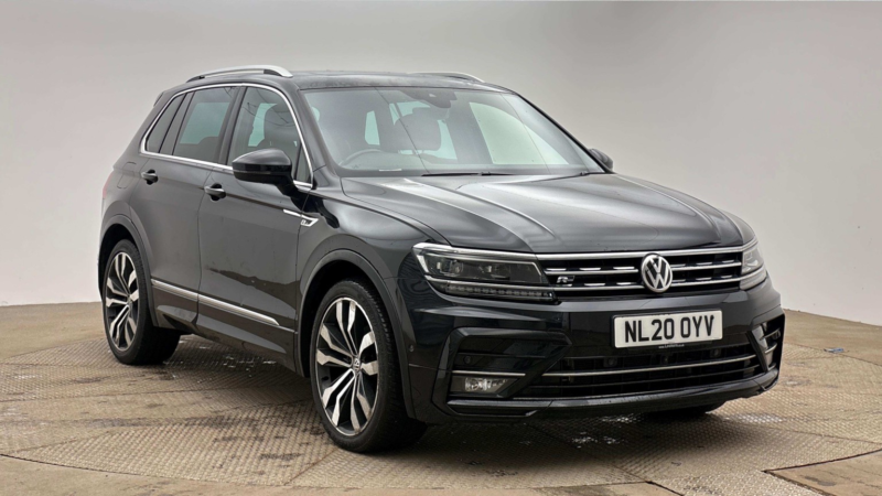 2020 Volkswagen Tiguan 2.0 Tdi R-Line Tech in Black — image 1
