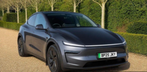 2025 Tesla Model Y 84.7kwh Long Range Auto Rwd 5dr in Grey — image 2