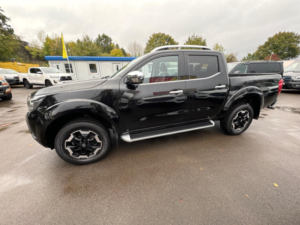 2020 Nissan Navara Dci Tekna — image 4