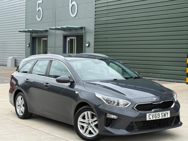 2019 Kia Ceed 1.6 Crdi 2 Nav Sportswagon Euro 6 (s/s) 5dr in Grey — image 1