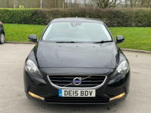 2015 Volvo V40 1.6 D2 Se Nav Euro 5 (s/s) 5dr in Black — image 2