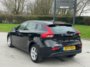 2015 Volvo V40 1.6 D2 Se Nav Euro 5 (s/s) 5dr in Black — image 5