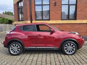 2015 Nissan Juke 1.2 Dig-T Tekna in Red — image 6