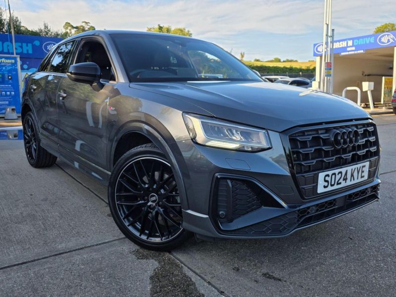 2024 Audi Q2 1.5 Tfsi Cod 35 Black Edition S Tronic Euro 6 (s/s) 5dr in Grey — image 1