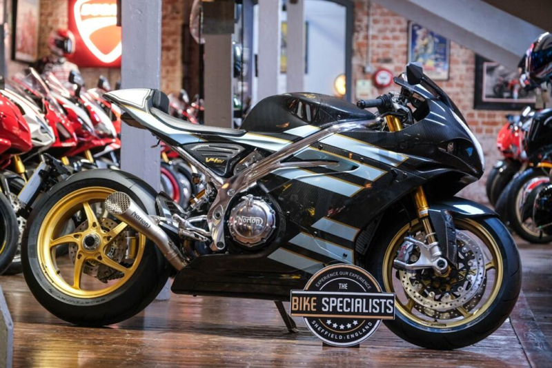 2025 Norton V4 Sv * Le Carbon - 60 Miles From New - Stunning!* in Black — image 1
