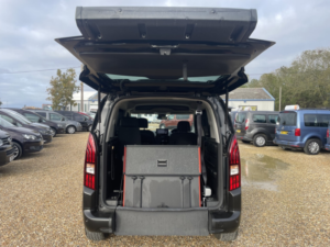 2025 Peugeot Rifter Wheelchair Accessible Vehicle 1.5 Rifter Standard Allure 1.5l Bluehdi 100 S&s [wav] in Black — image 6