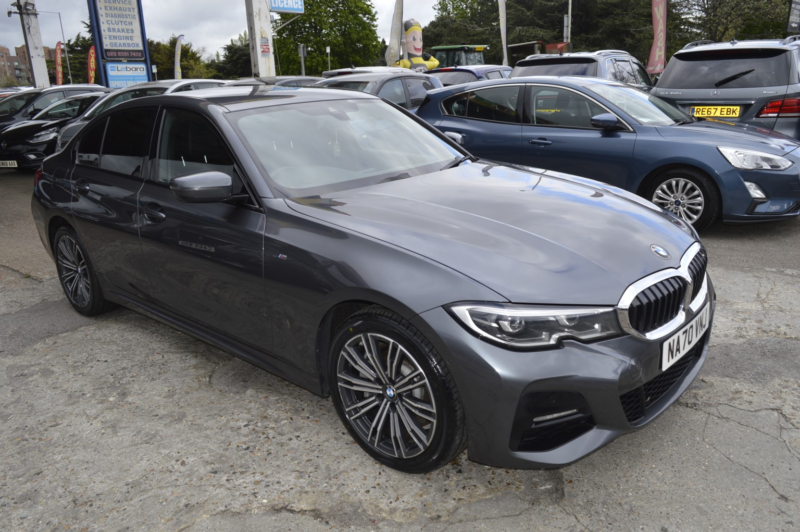 2020 BMW 3 Series 2.0 330e M Sport Saloon in Grey — image 1
