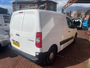 2008 Citroen Berlingo 1.6 Hdi 625 Lx L1 5dr in White — image 4