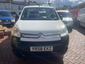 2008 Citroen Berlingo 1.6 Hdi 625 Lx L1 5dr in White — image 5