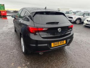 2019 Vauxhall Astra 1.6i Turbo Gpf Elite Nav Euro 6 (s/s) 5dr in Black — image 4