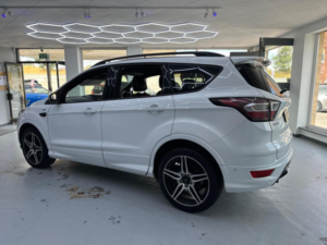 2016 Ford Kuga 2.0 Tdci Ecoblue St-Line Euro 6 (s/s) 5dr in White — image 6